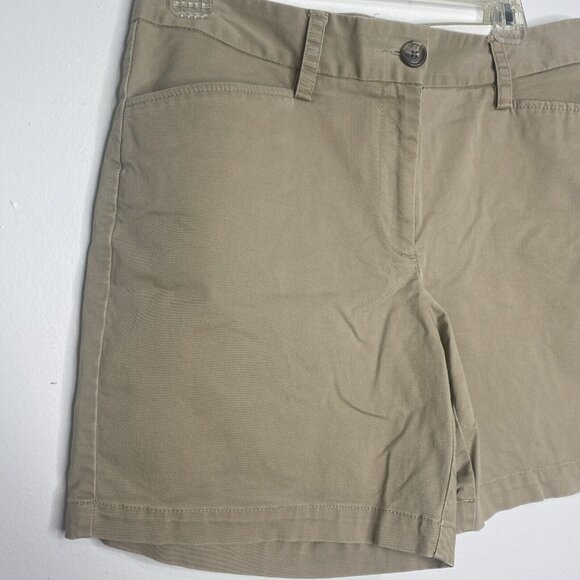 Lands End Shorts Women 10 Tan 7" Inseam Cotton Classic Pockets Chino Fit 2 - Picture 3 of 6